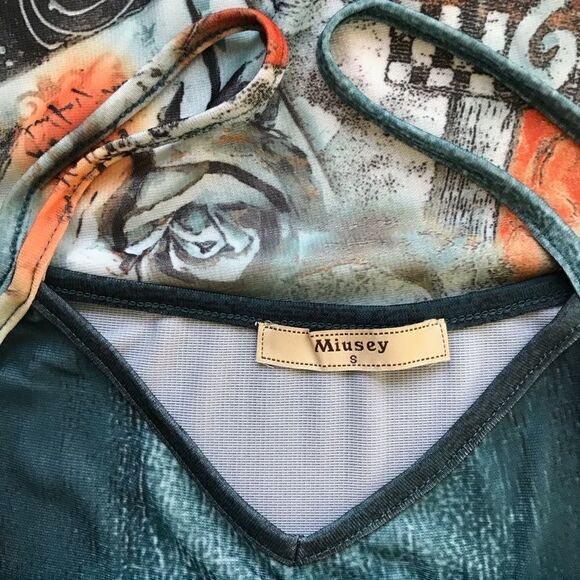 Miusey Green Graphic Rose Floral Print Asymmetrical Tank Top - Picture 5 of 6